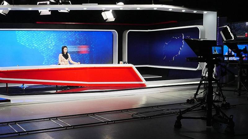 Гендиректор камчатского телеканала побеседовал со смеющейся ведущей новостей - polit.info - Россия