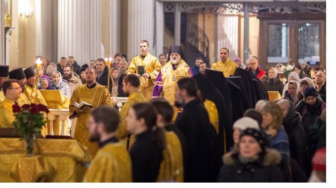 Международный день православной молодежи ограничит движение в центре Петербурга - piter.tv - Санкт-Петербург