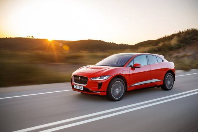 Jaguar приостановит выпуск кроссовера I-Pace из-за нехватки аккумуляторов - autostat.ru - Южная Корея