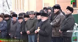 Чеченские кровники прекратили 25-летнюю вражду под нажимом властей - kavkaz-uzel.eu - респ. Чечня - район Веденский