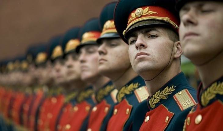 Госдума назначила солдатам-срочникам денежное довольствие - mirnov.ru - Россия
