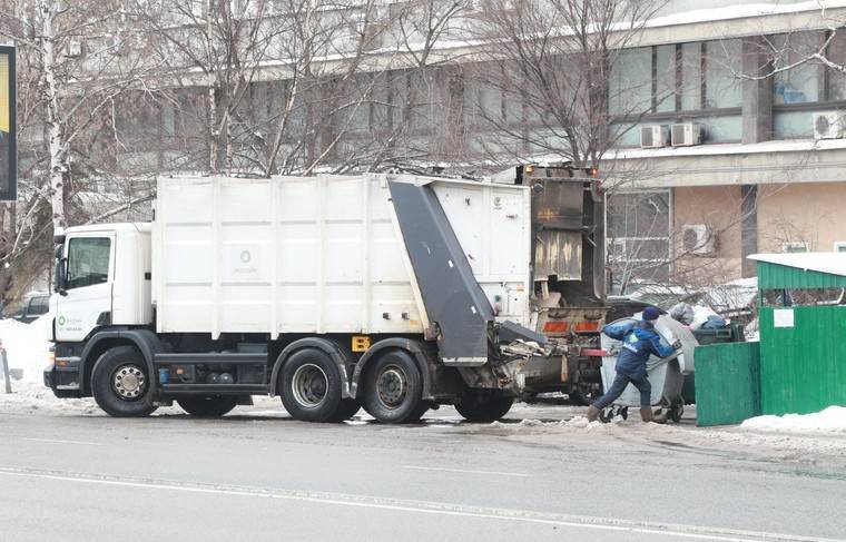 Сенатор заявил о риске неконтролируемого роста тарифов на вывоз мусора - news.ru - Москва - Россия