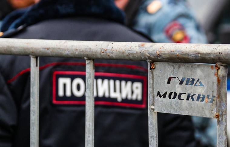 Источник назвал мотивы мужчины, напавшего на прихожан храма в Москве - news.ru - Москва - район Басманное - Нападение