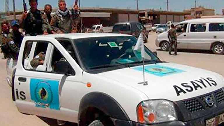 Курдские «полицейские» избили ногами водителей зерновозов за нежелание сбывать продукцию по низкой цене - free-news.su - провинция Дейр-Эз-Зор