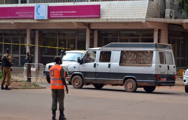 24 человека погибли при нападении исламистов на церковь в Буркина-Фасо - news.ru - Франция - Буркина-Фасо