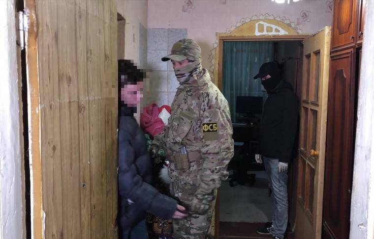 Опубликовано видео задержания готовивших теракты керченских подростков - news.ru