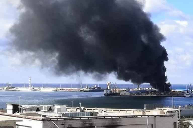 В порту Триполи уничтожено судно с турецким оружием - free-news.su - Анкара - Ливия - Триполи