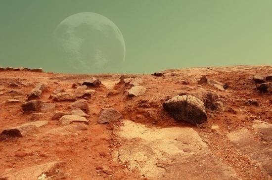 Скотт Уоринг - СМИ: уфологи нашли военные корабли на Марсе и Меркурии - pnp.ru - Царьград