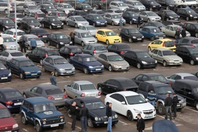 В РФ падают продажи автомобилей в возрасте от 3 до 7 лет - autostat.ru - Россия