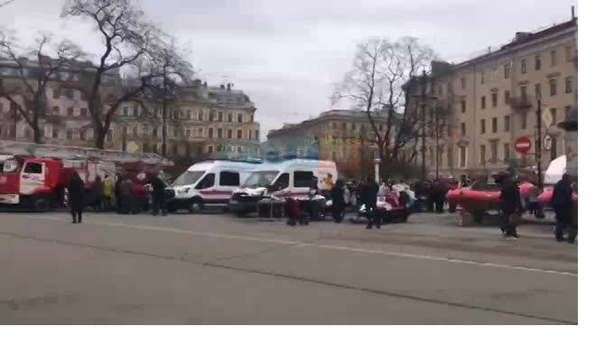 В Петербурге вспомнили пожарных, погибших при исполнении служебного долга - piter.tv - Санкт-Петербург