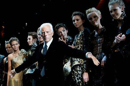 Модный показ Armani в Милане пройдет без зрителей из-за коронавируса - lenta.ru