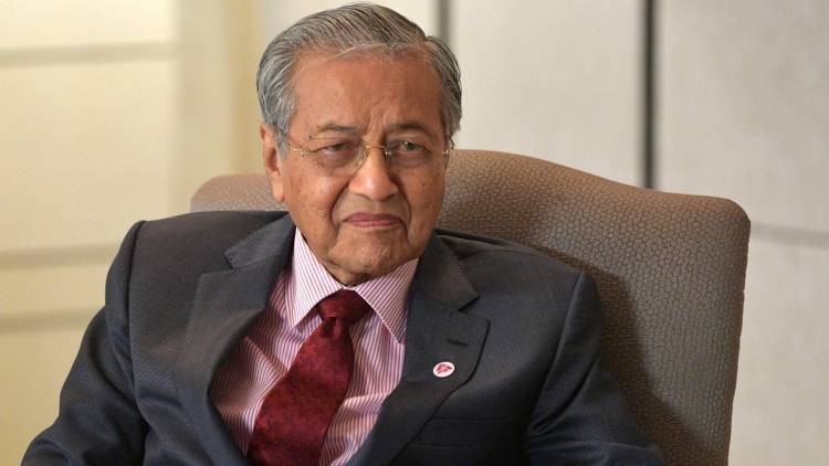 Мохамад Махатхир - Премьер-министр Малайзии подал в отставку в 94 года - polit.info - Малайзия