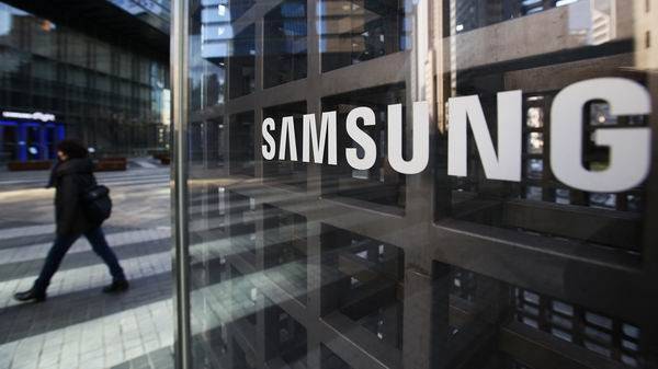 Samsung начинает выпуск удивительных модулей памяти для сверхмощных смартфонов - cnews.ru