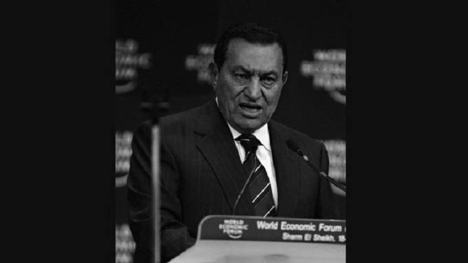 Хосни Мубарак - Эксперт прокомментировал парадоксальность трехдневного траура по экс-президенту Египта - piter.tv - Египет - Каир