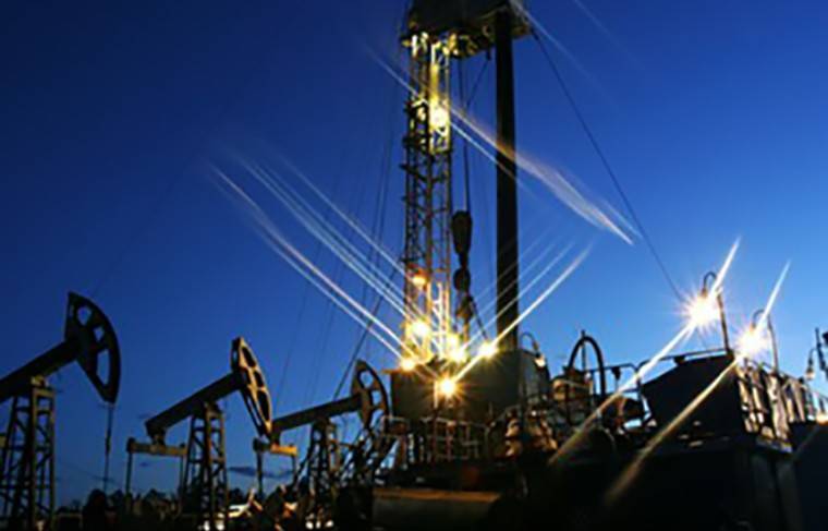 Цена нефти Brent вновь упала ниже $55 за баррель - news.ru - Лондон