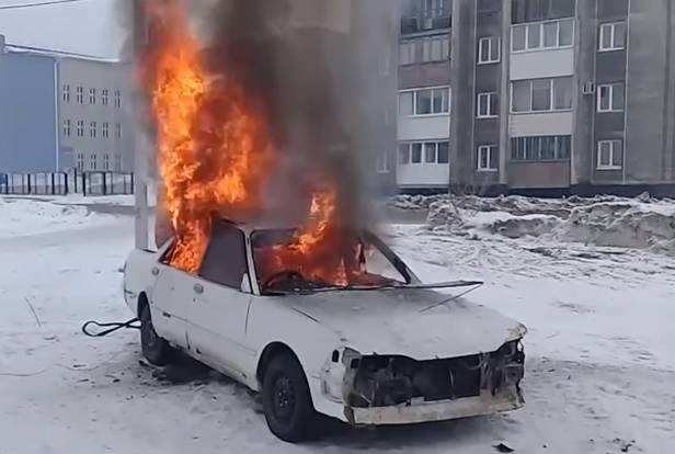 Роза Люксембург - Взрыв автомобиля во время учений в Кузбассе сняли на видео - gazeta.a42.ru - Люксембург - Гурьевск