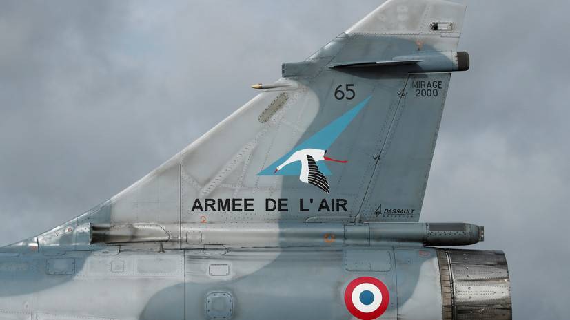 Флоранс Парли - База ВВС во Франции закрыта из-за коронавируса - russian.rt.com - Франция
