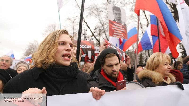 Сергей Цеков - Цеков рассказал о неудавшихся провокациях «либералов» на марше памяти Немцова - politros.com - Россия