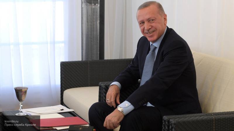 Тайип Эрдоган - Хасан Роухани - Александр Калинкин - Эрдоган: политический путь является единственным для разрешения кризиса в Сирии - nation-news.ru - Сирия - Турция - Иран