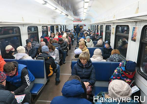 Минтранс предложил выгонять из электричек слишком громких и вонючих пассажиров - nakanune.ru - Минтранс