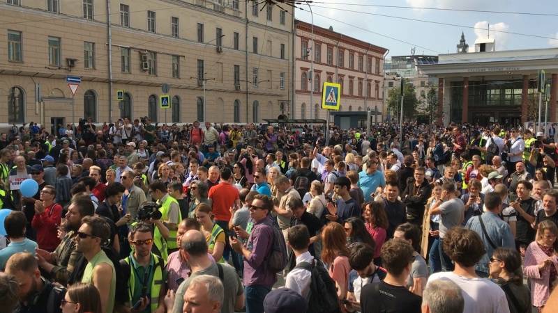 Александр Михайлов - Михайлов считает, что у РФ есть все средства для предотвращения беспорядков на митингах - polit.info - Россия - Гайана