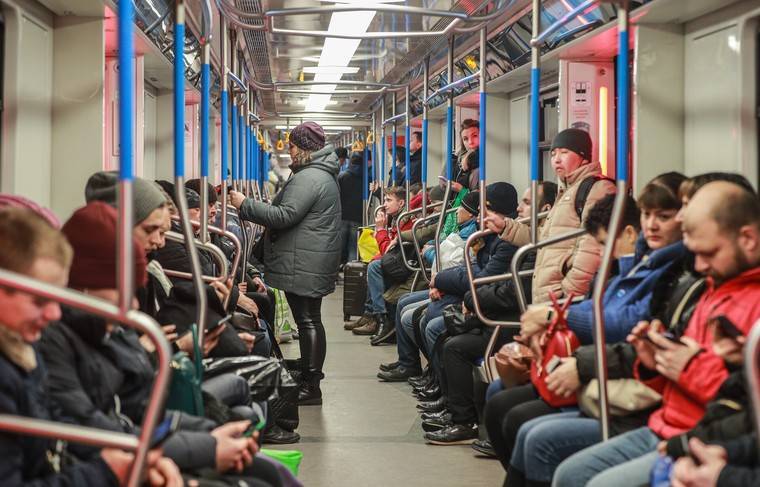 Эксперт одобрил решение высаживать пассажиров из-за плохого запаха - news.ru - Москва