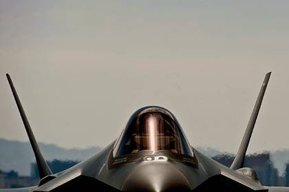 Дмитрий Литовкин - Подсчитана способность F-35 сбросить термоядерные бомбы на Россию - lenta.ru - США - Германия
