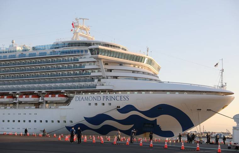У 61 человека на круизном лайнере в Японии обнаружен коронавирус - news.ru - Япония