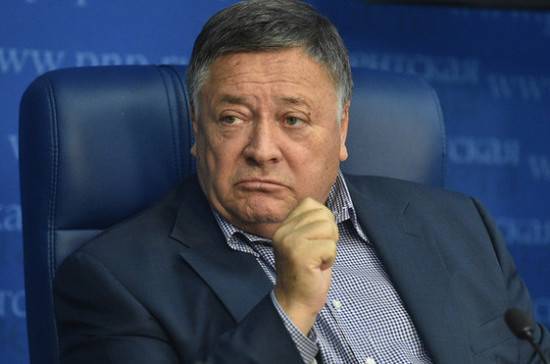 Сергей Калашников - Сенатор отметил тренд на снижение ключевых ставок в мире - pnp.ru - Россия