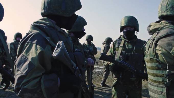 Андрей Загороднюк - Украина намерена создать две базы в Донбассе по стандартам НАТО - piter.tv - Украина - Мариуполь - Северодонецк