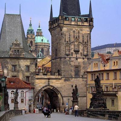 Власти Праги планируют ограничить сдачу туристам квартир в аренду - radiomayak.ru - Прага