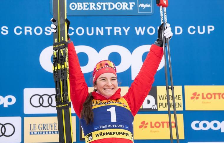 Йонна Сундлинг - Российская лыжница Непряева стала второй в спринте на этапе КМ в Швеции - news.ru - Швеция - Чехия