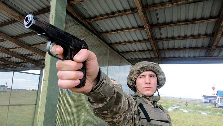Андрей Загороднюк - Украинцев младше 20 лет не будут принудительно призывать в армию - vesti.ru - Украина