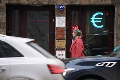 Нефть вернулась к падению - lenta.ru - Саудовская Аравия - Эр-Рияд