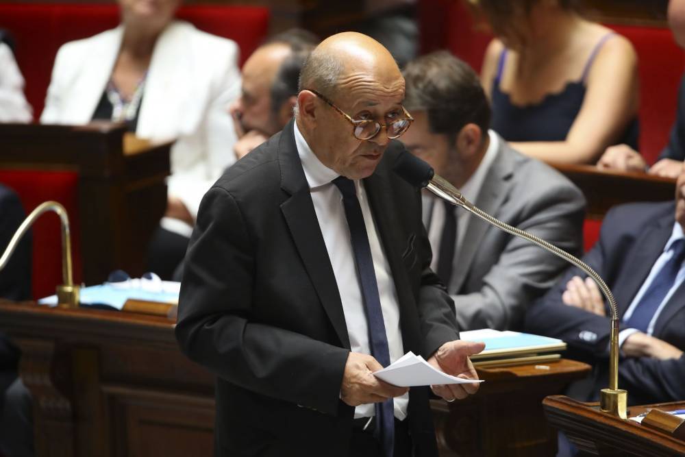 Жан-Ив Ле-Дриана - В Париже осудили мошенников, выдававших себя за французского министра - rtvi.com - Франция - Париж