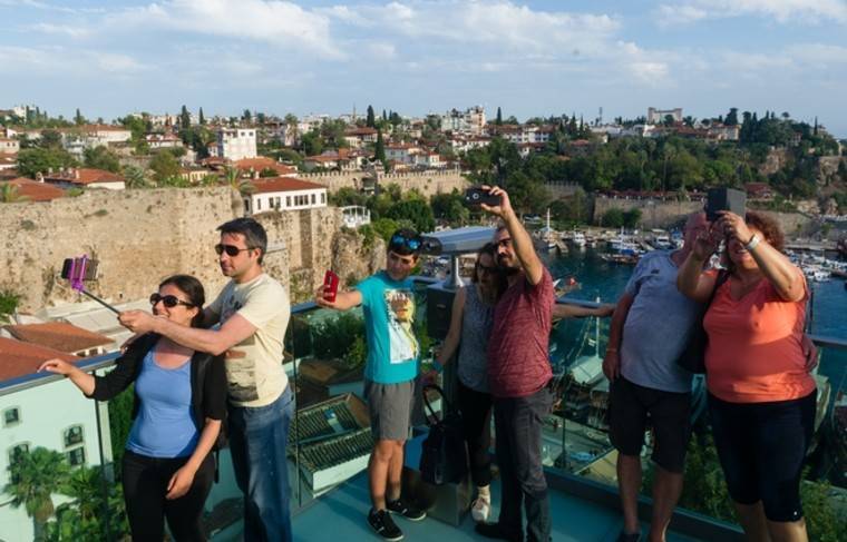 Мехмет Эрсой - Фахреттин Коджа - Турция отложила начало туристического сезона из-за коронавируса - news.ru - Турция