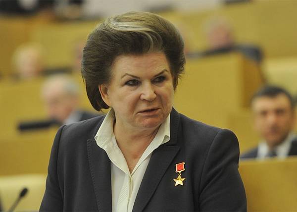 Терешкова заявила, что критикующие ее поправку не любят страну - nakanune.ru