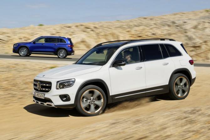 Объявлены цены на новый кроссовер Mercedes-Benz GLB - autostat.ru - Россия