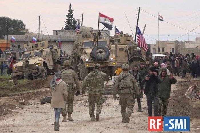 Рияд Хаддад - Эксперты уверены, что партизанские методы помогут выгнать американцев из Сирии - rf-smi.ru - Россия - Сирия - Дамаск - Вашингтон