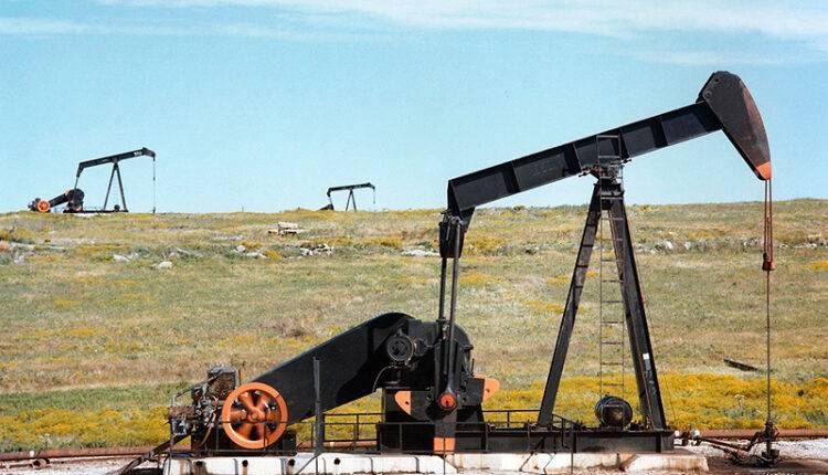Цена нефти Brent опустилась ниже 31 долларов за баррель впервые за четыре года - newtvnews.ru - США - Нью-Йорк