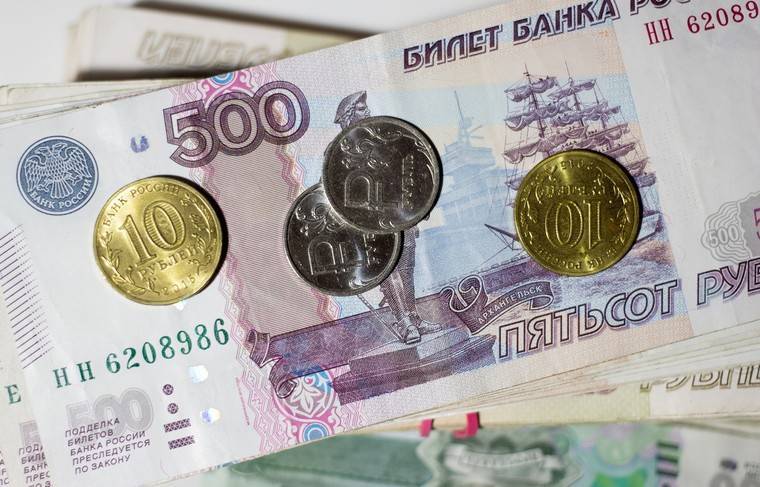 «Кризис уже здесь, и это не шутки»: аналитик прокомментировала обвал рубля - news.ru - Россия