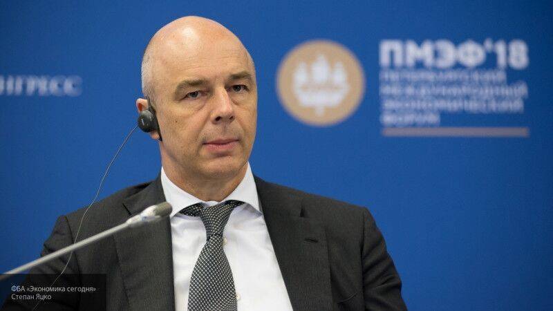 Антон Силуанов - Силуанов объяснил "фактором нефти" переход России на дефицитный бюджет в 2020 году - politros.com - Россия
