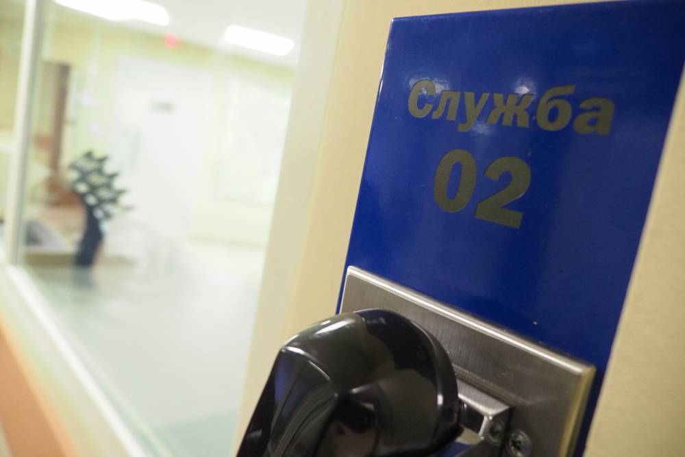 Более миллиона рублей украли из иномарки в центре Москвы - vm.ru - Москва - Россия