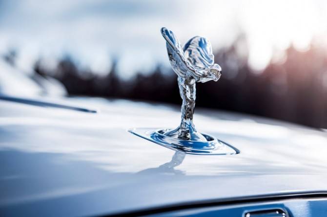 Rolls-Royce приостанавливает производство из-за коронавируса - autostat.ru