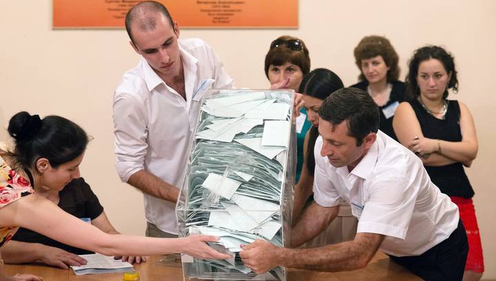 Все претенденты на кресло главы Абхазии проголосовали - vesti.ru - Апсны - Сухум