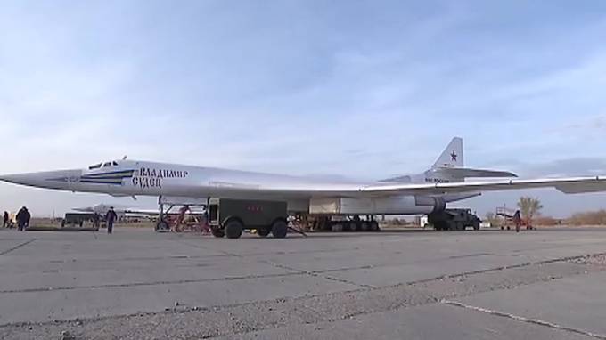 Американский военный журнал нашел недостаток у Ту-160 - piter.tv - Россия - США - Польша