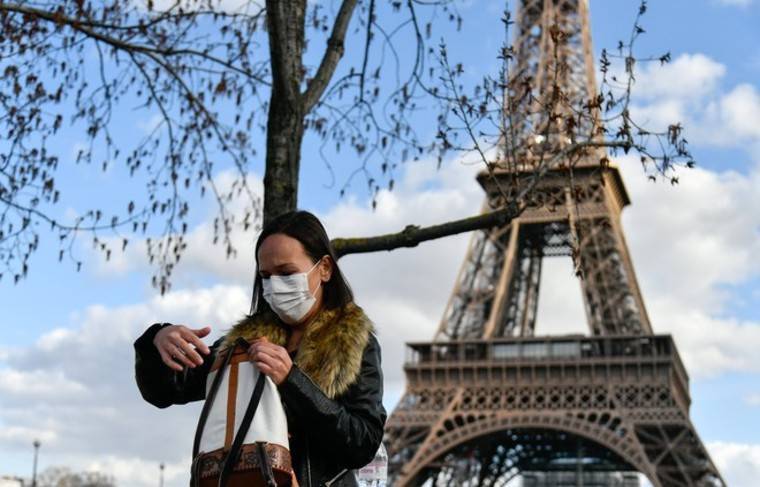 Французский парламент утвердил закон о чрезвычайном санитарном положении - news.ru - Франция - Парламент