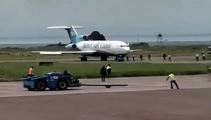 Самолет "сбежал" от экипажа в ходе эвакуации после экстренной посадки. Видео - vesti.ru - Конго - Киншаса