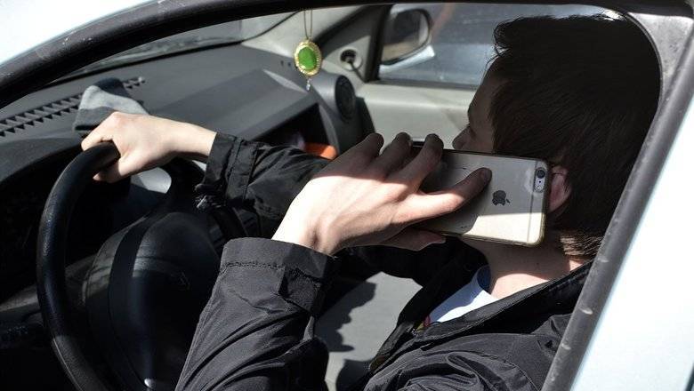 Александр Быков - Камеры будут выявлять водителей, говорящих за рулем по телефону - newizv.ru - Москва - Россия