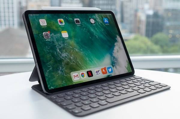У новейшего MacBook Air производительность хуже, чем у старого iPad - cnews.ru